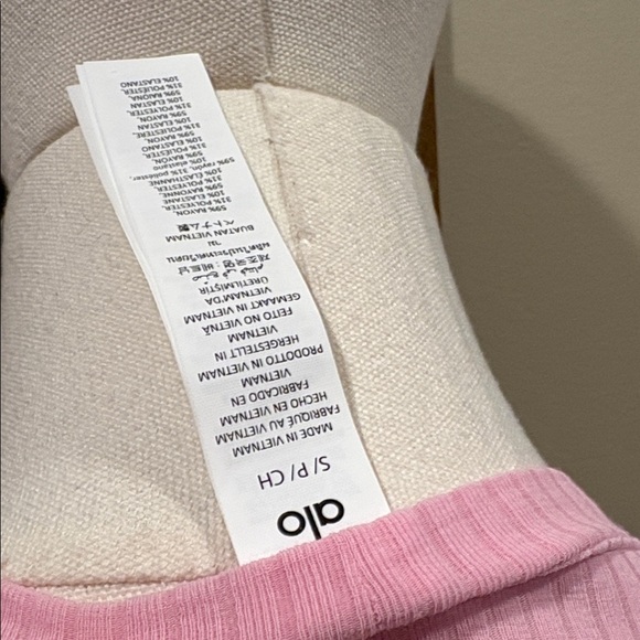 ALO Yoga Ribbed Sea Coast Long Sleeve Dress in Sweet Pink size Small NWT - Picture 9 of 9